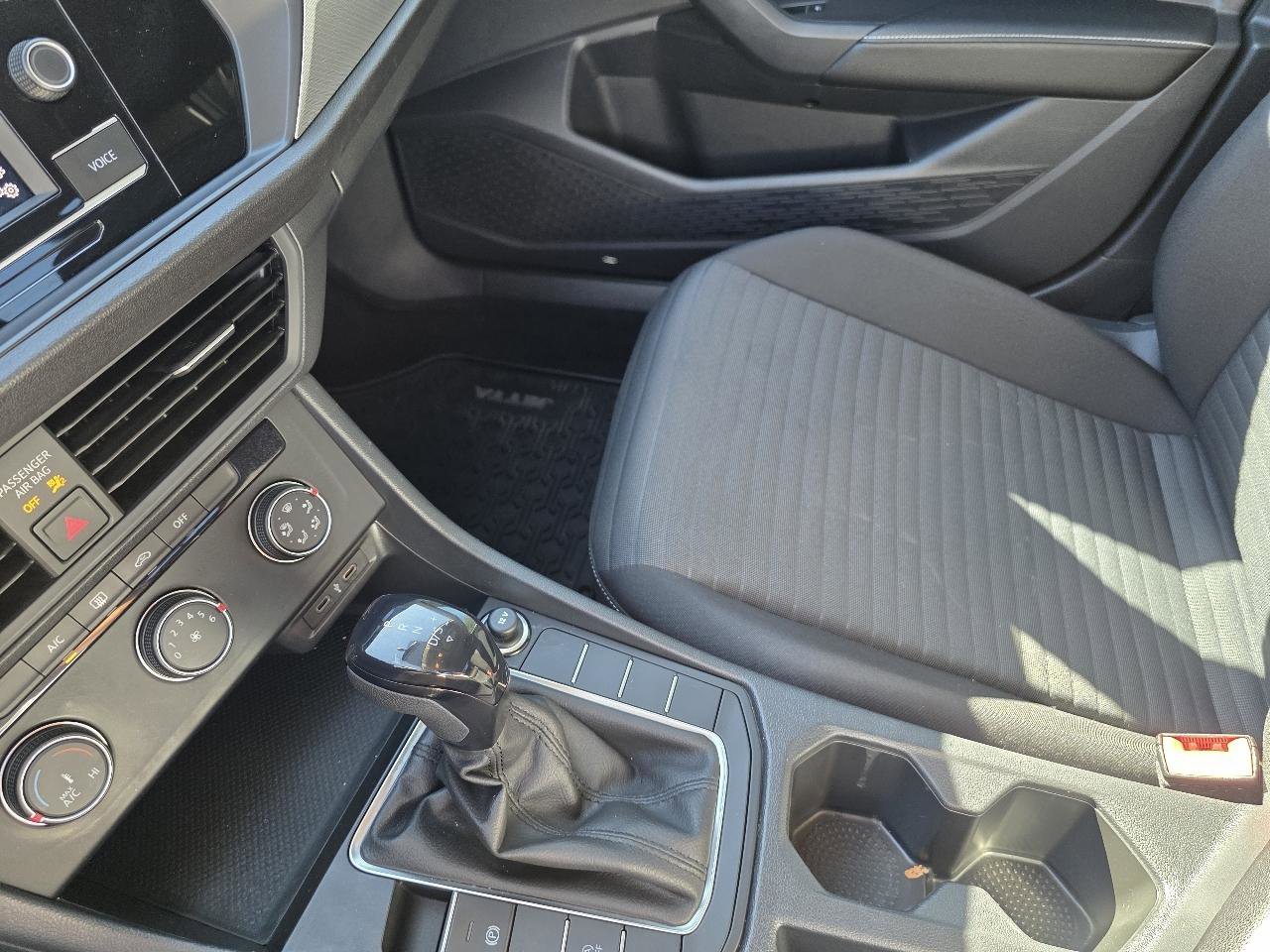 Used 2022 Volkswagen Jetta S image 17