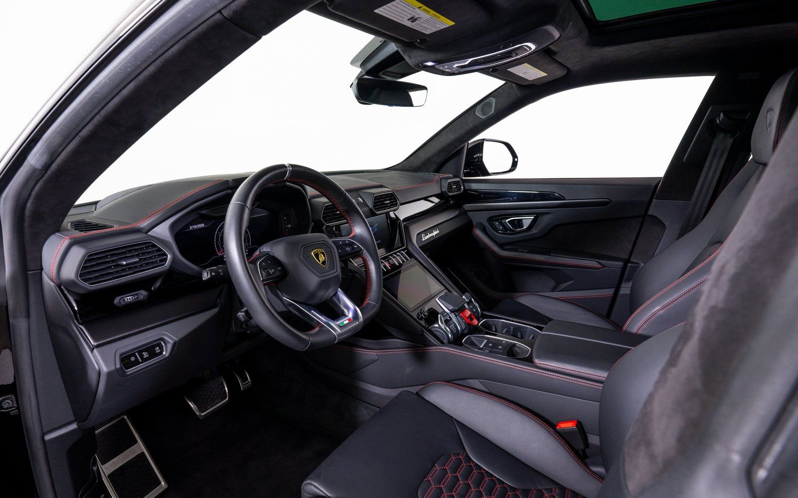 Used 2024 Lamborghini Urus S image 16