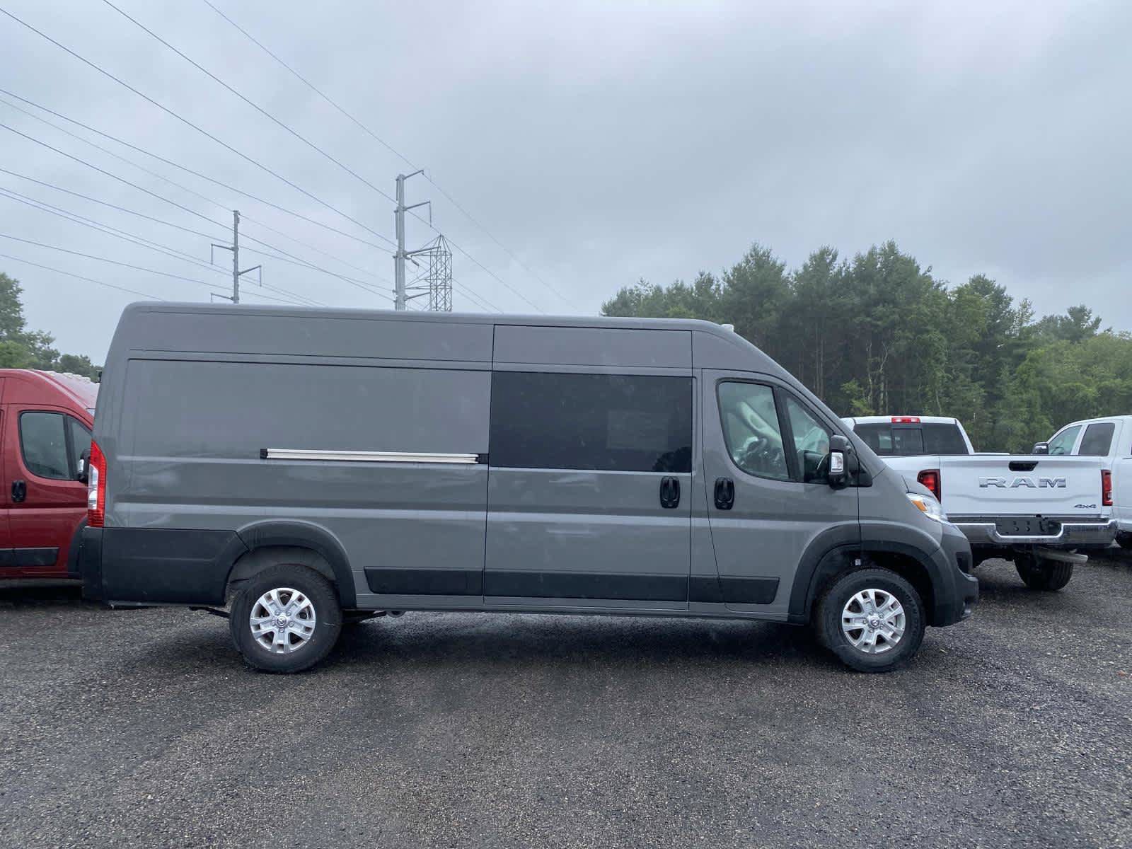 Used 2025 RAM ProMaster 3500 w/ Quick Order Package 22H SLT+ FWD image 2