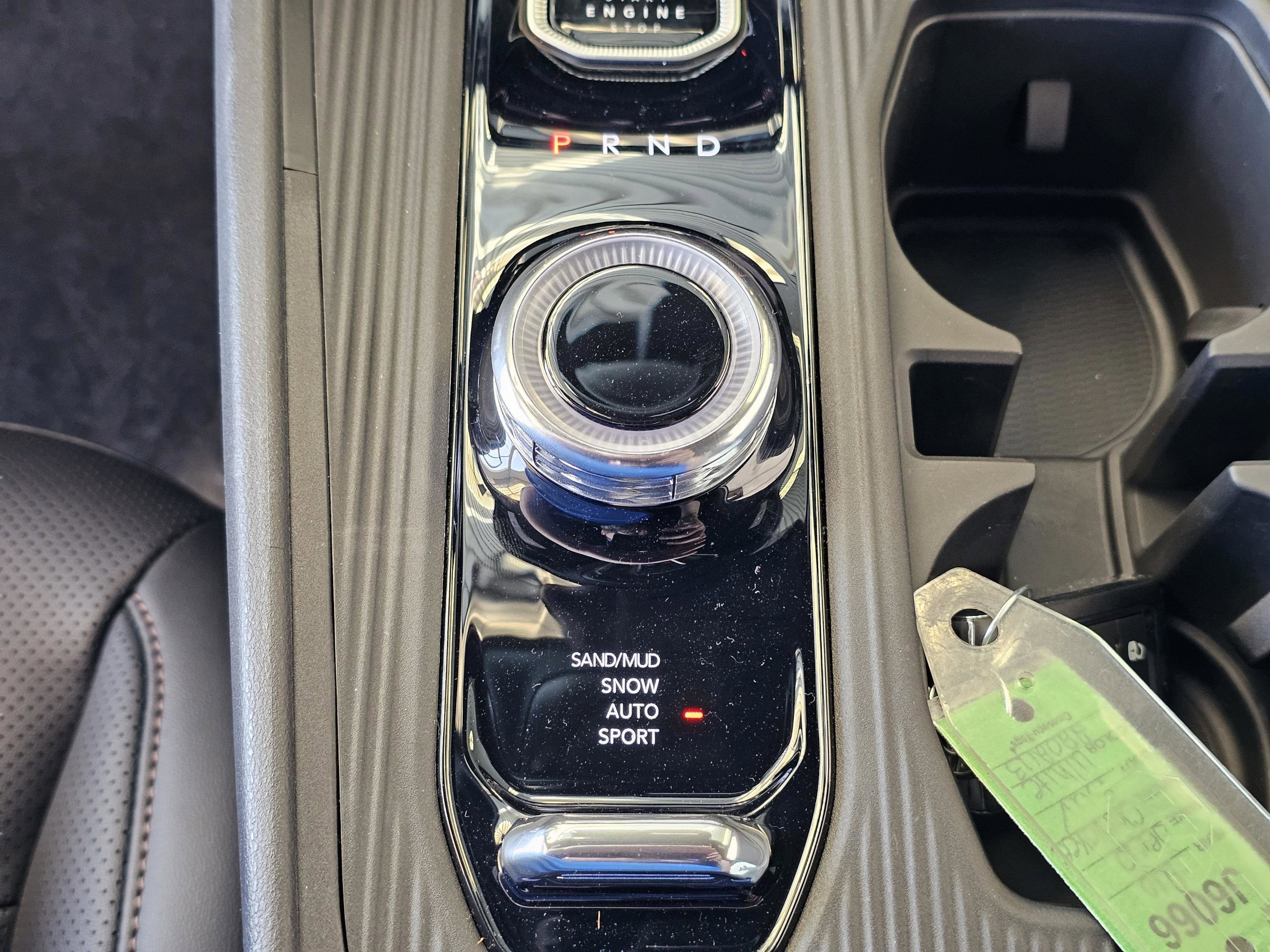 New 2026 Jeep Cherokee Overland image 27