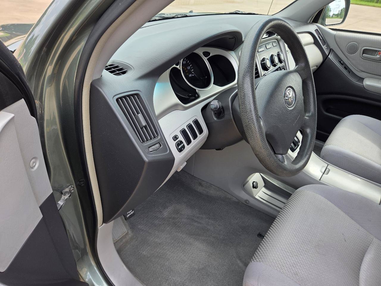 Used 2005 Toyota Highlander 2WD V6 image 15