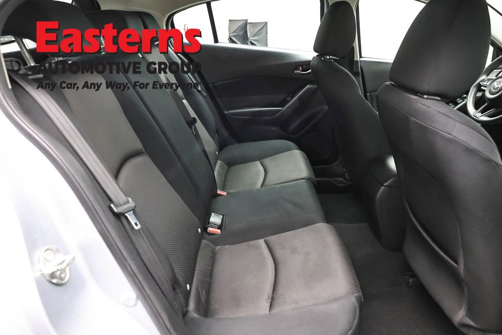 Used 2017 MAZDA MAZDA3 Sport FWD image 23