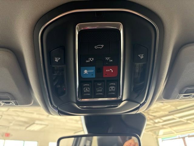 Used 2022 Jeep Grand Cherokee Limited 4xe AWD/4WD image 56