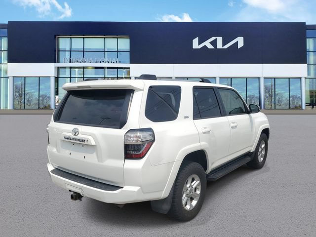 Used 2020 Toyota 4Runner SR5 Premium w/ Moonroof Package AWD/4WD image 3