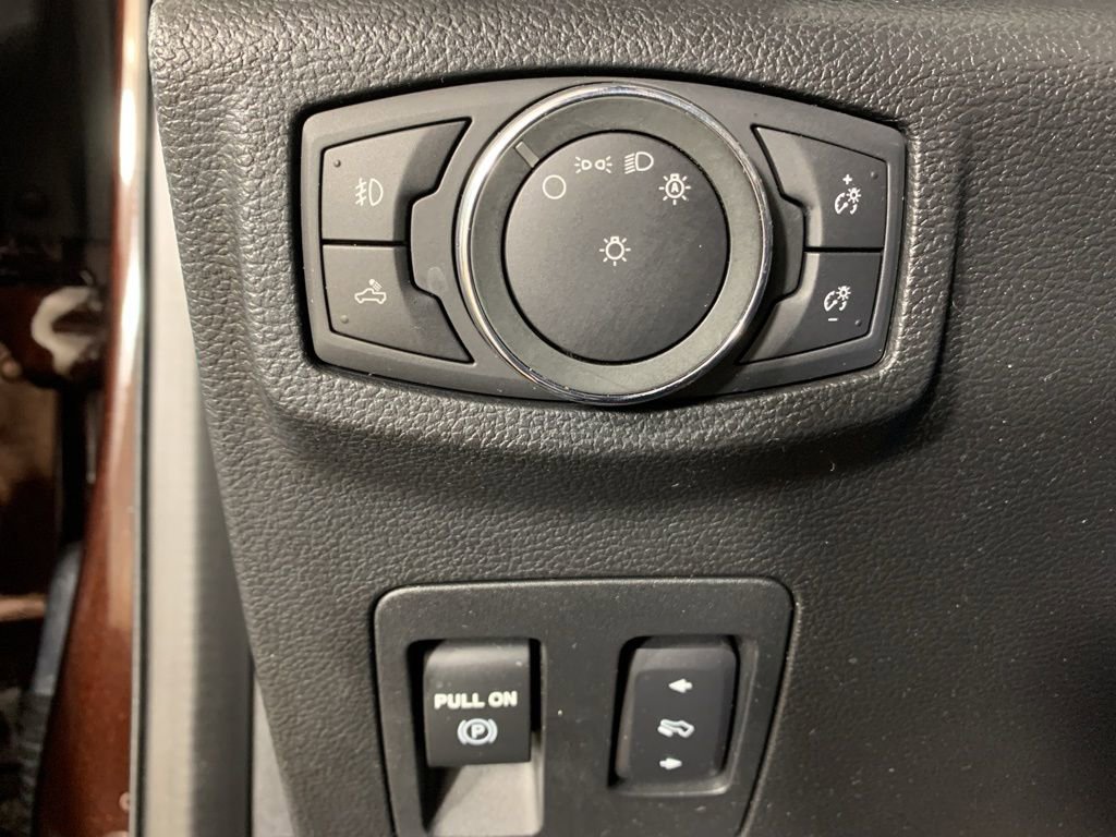 Used 2019 Ford F150 Lariat w/ Equipment Group 502A Luxury image 19