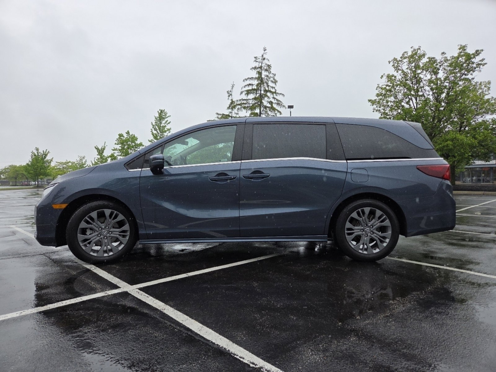 Certified 2025 Honda Odyssey Touring image 21