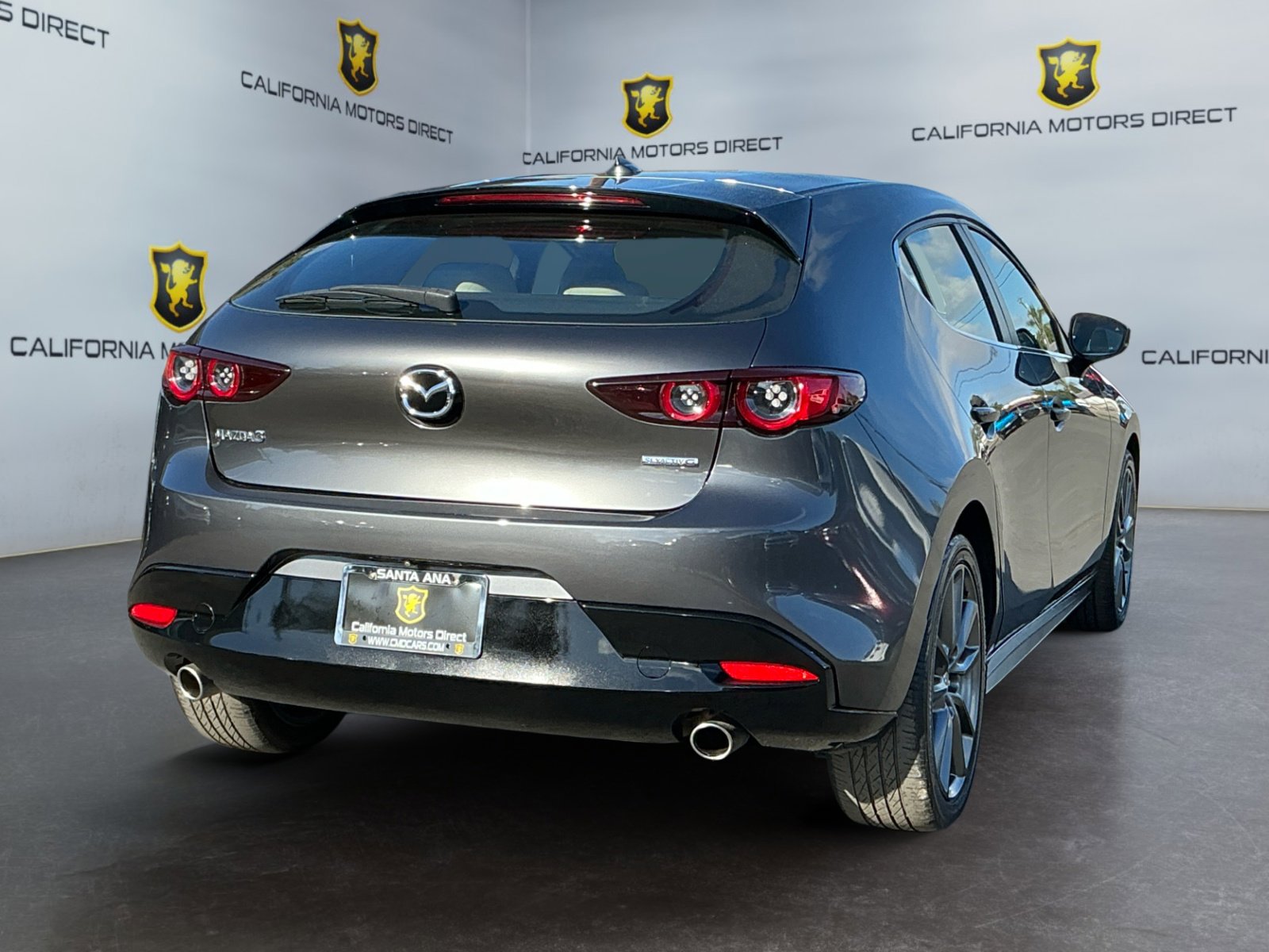 Used 2020 MAZDA MAZDA3 Hatchback w/ Preferred Package FWD image 5