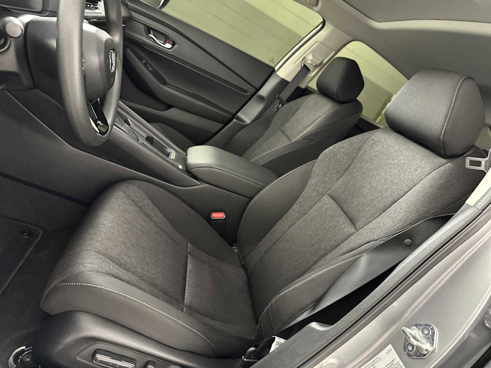 Used 2025 Honda Accord SE image 10