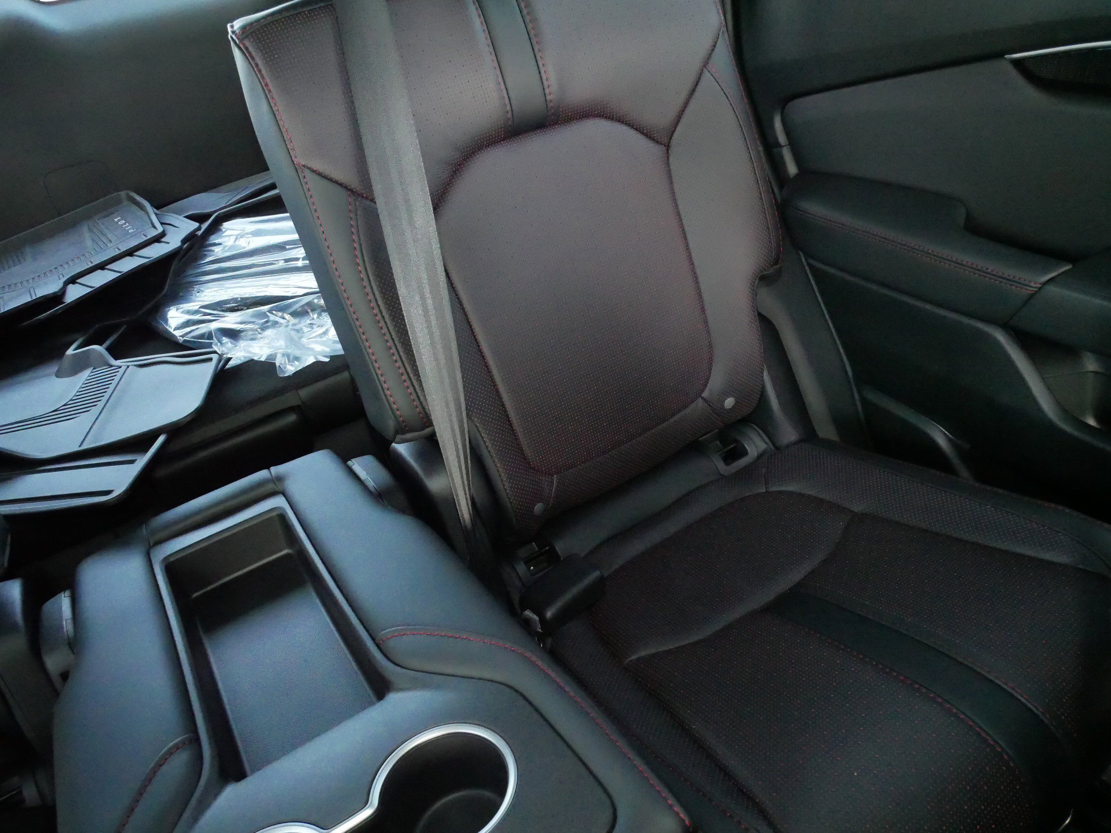 Certified 2025 Honda Pilot Black Edition image 16