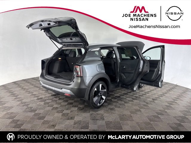 Certified 2025 Nissan Kicks SR w/ Illumination Package image 14