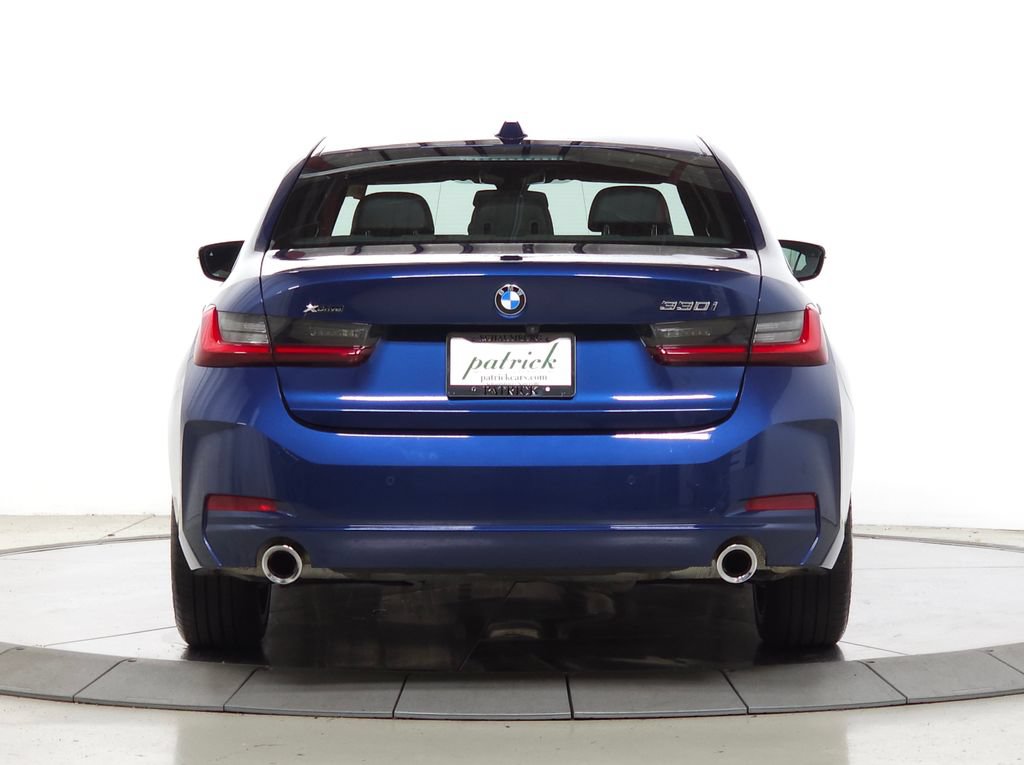 Used 2024 BMW 330i xDrive Sedan w/ Premium Package AWD/4WD image 7