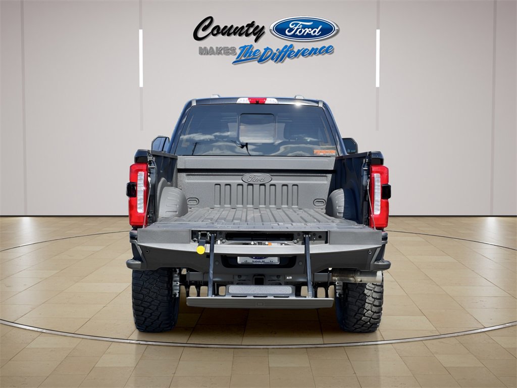 New 2025 Ford F250 Lariat w/ Lariat Ultimate Package image 46