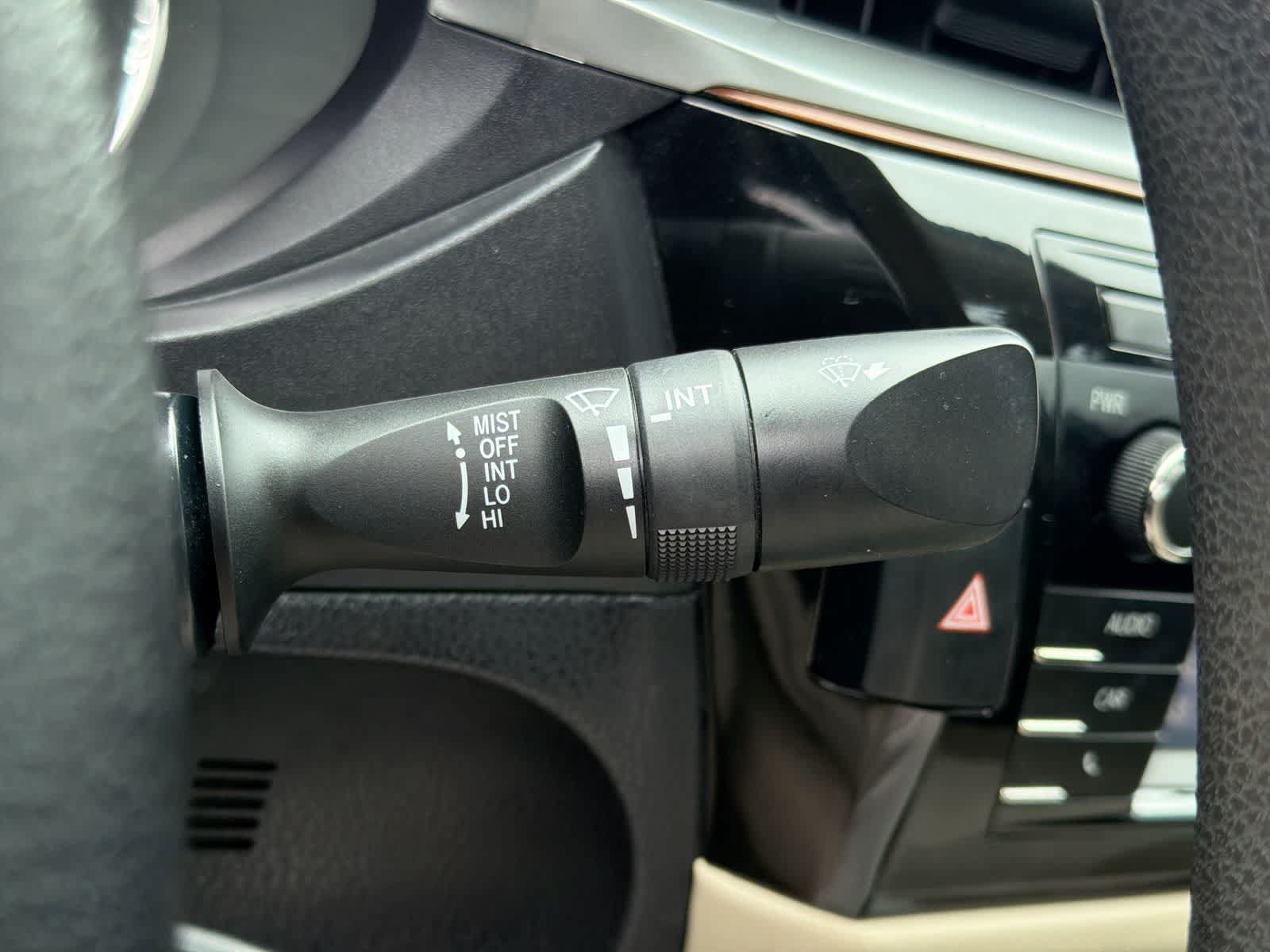 Used 2015 Toyota Corolla LE FWD image 26