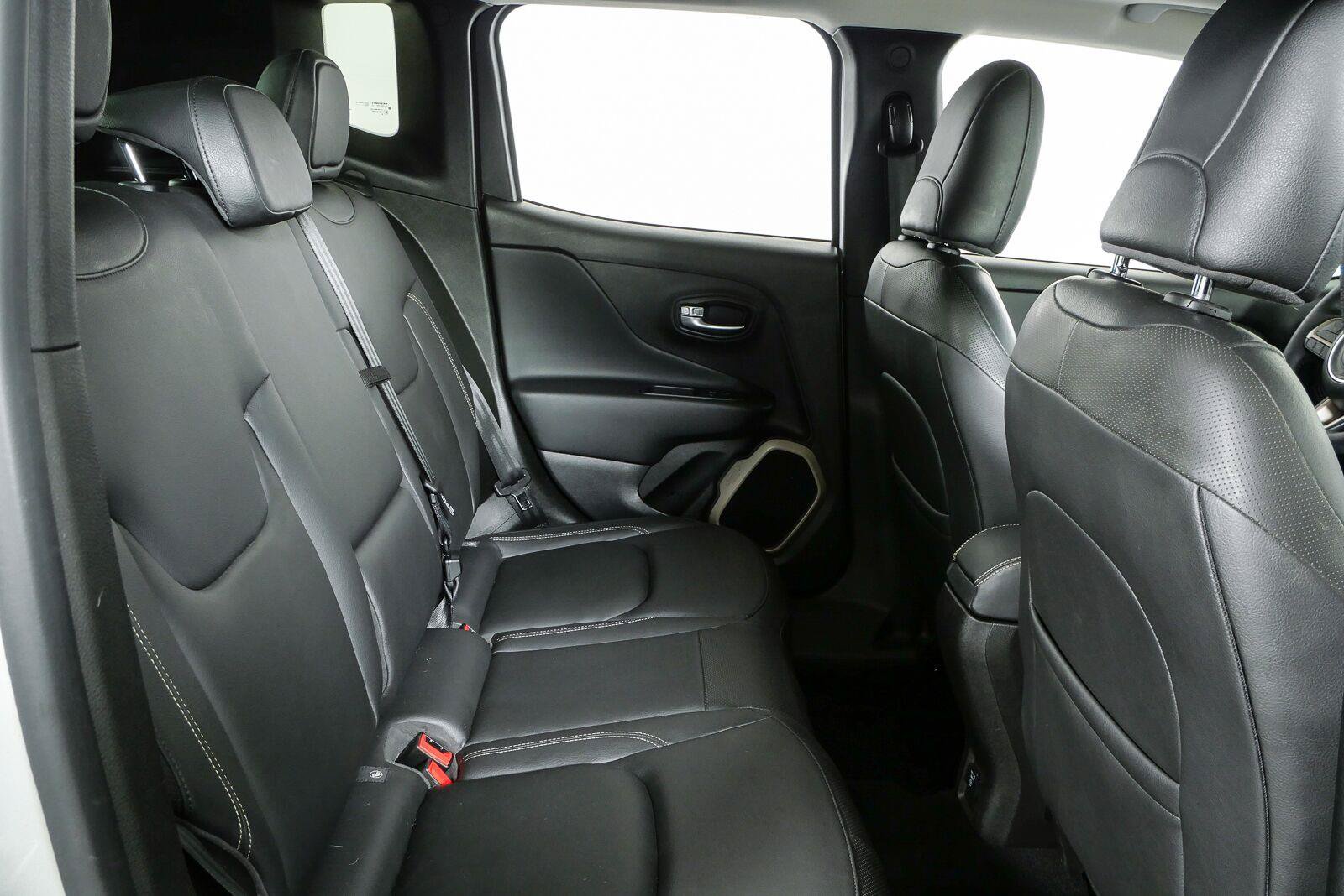 Used 2017 Jeep Renegade Limited AWD/4WD image 19