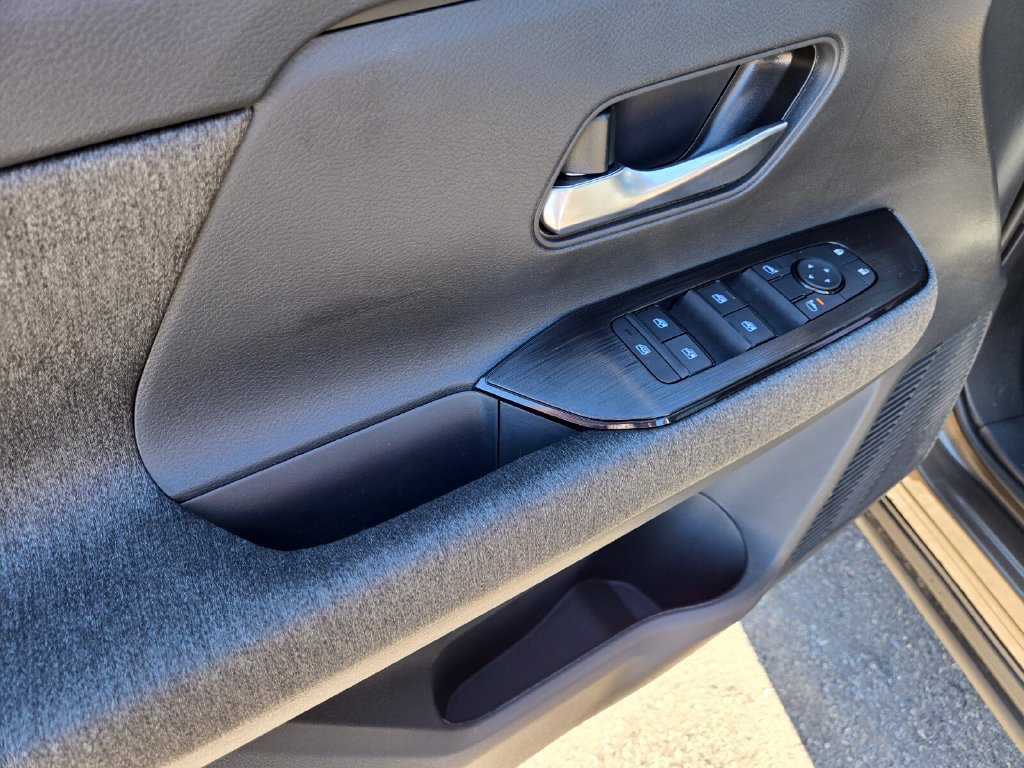 New 2027 Nissan Kicks SV w/ SV Premium Package FWD image 13