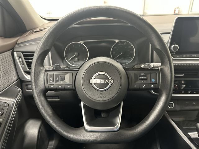 Used 2023 Nissan Rogue SV image 18