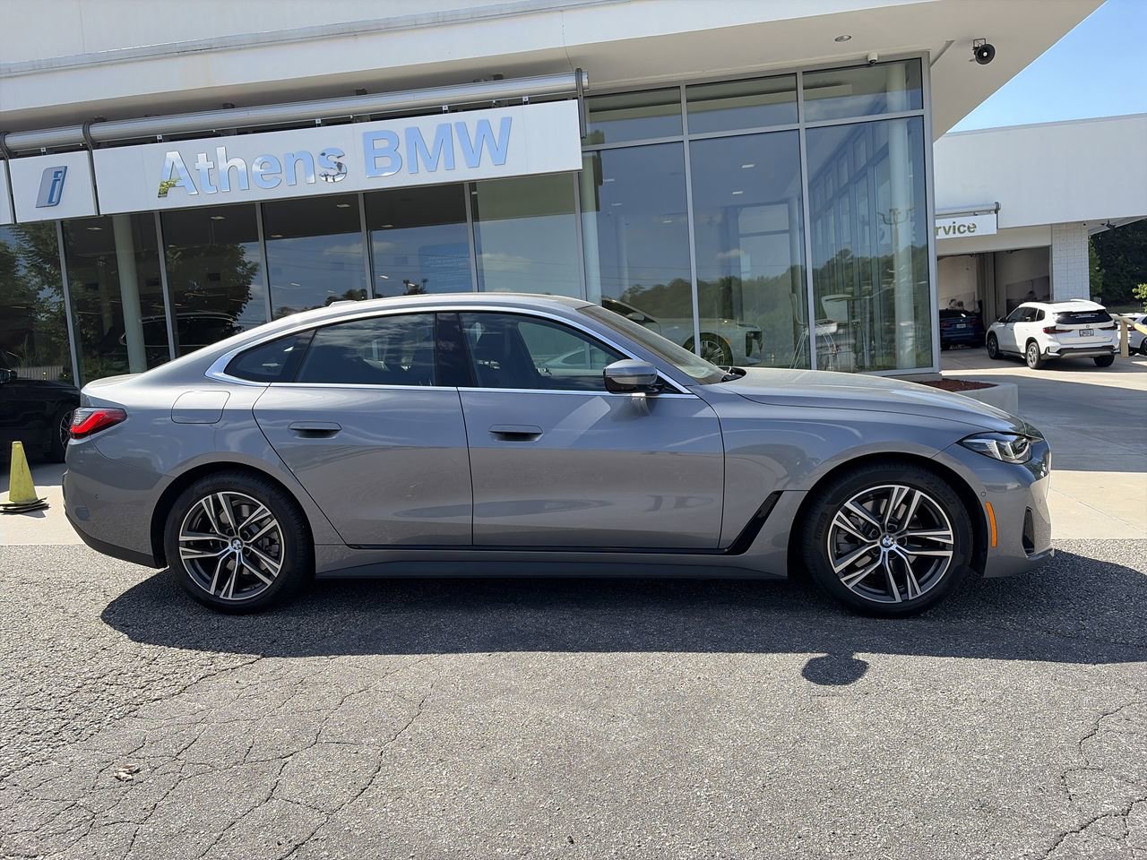 Used 2025 BMW 430i w/ Premium Package RWD image 9