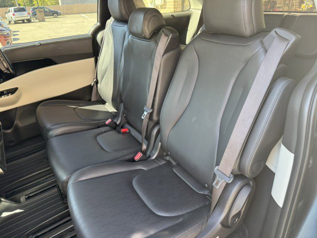 Used 2022 Kia Carnival SX image 11