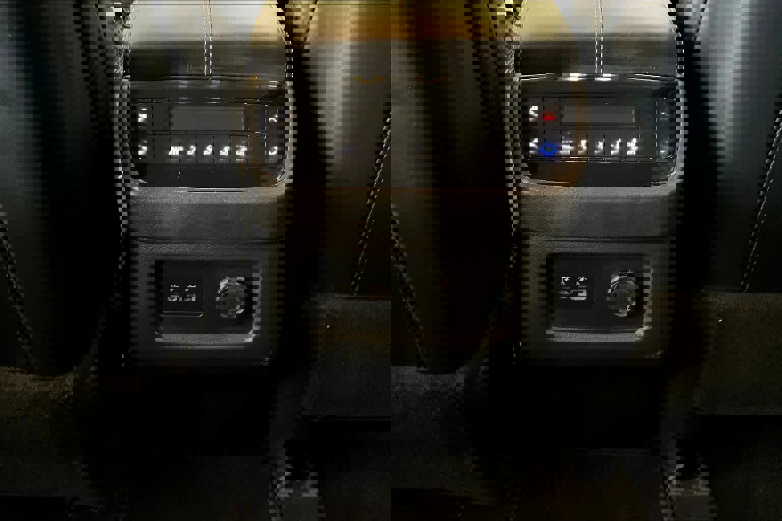 Used 2023 INFINITI QX60 Luxe w/ Cargo Package image 33