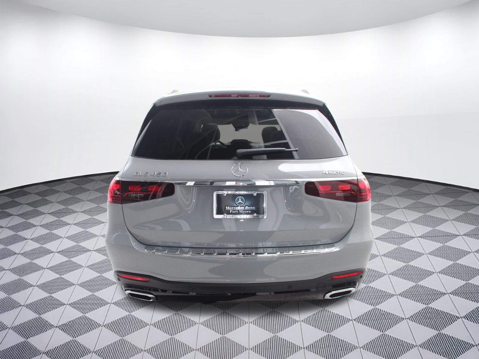 New 2026 Mercedes-Benz GLS 450 4MATIC image 10