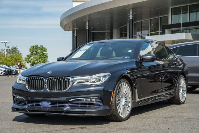 Used 2017 BMW ALPINA B7 xDrive AWD/4WD image 3