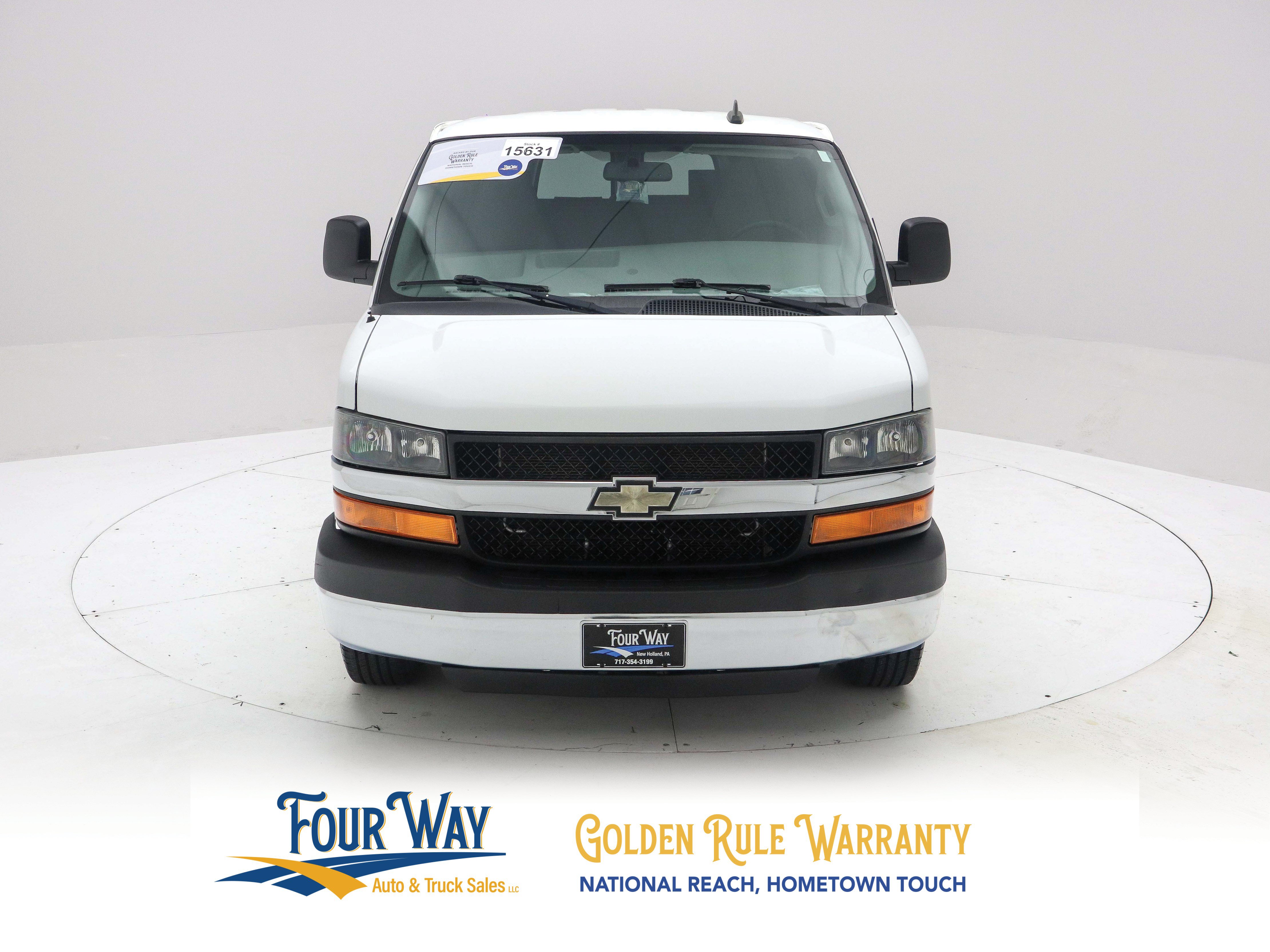 Used 2016 Chevrolet Express 3500 LT w/ LT Preferred Equipment Group RWD image 9