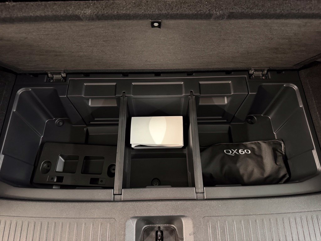 Certified 2024 INFINITI QX60 Luxe w/ Cargo Package FWD image 42