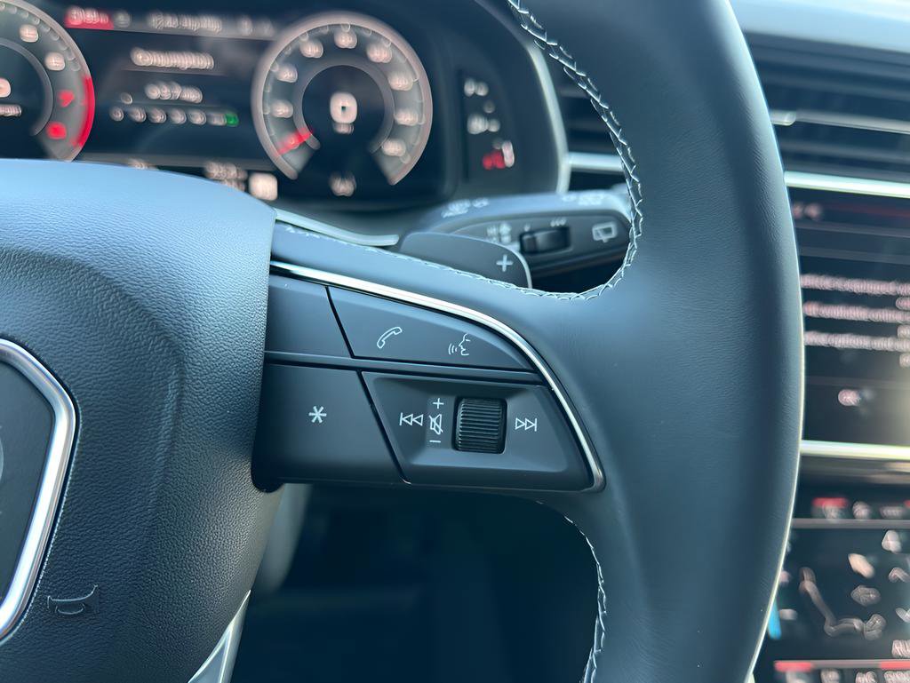New 2026 Audi Q7 3.0T Premium Plus AWD/4WD image 17