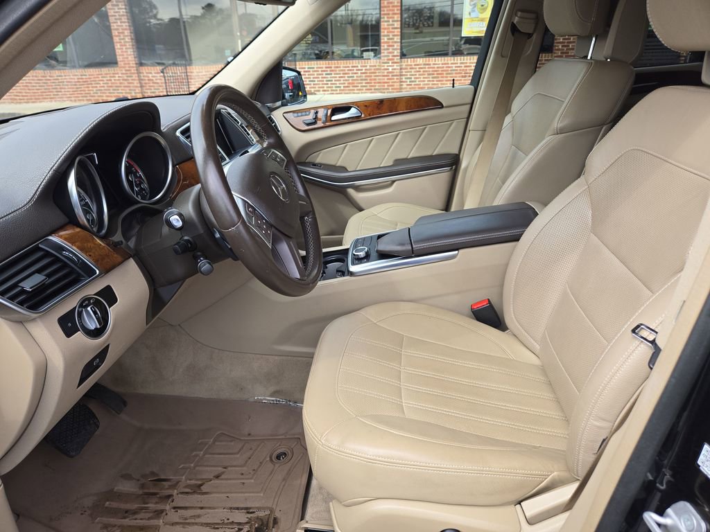 Used 2014 Mercedes-Benz GL 350 BlueTEC 4MATIC image 16