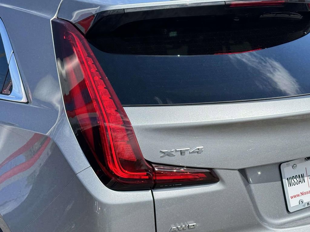 Used 2023 Cadillac XT4 Premium Luxury w/ Cold Weather Package AWD/4WD image 9