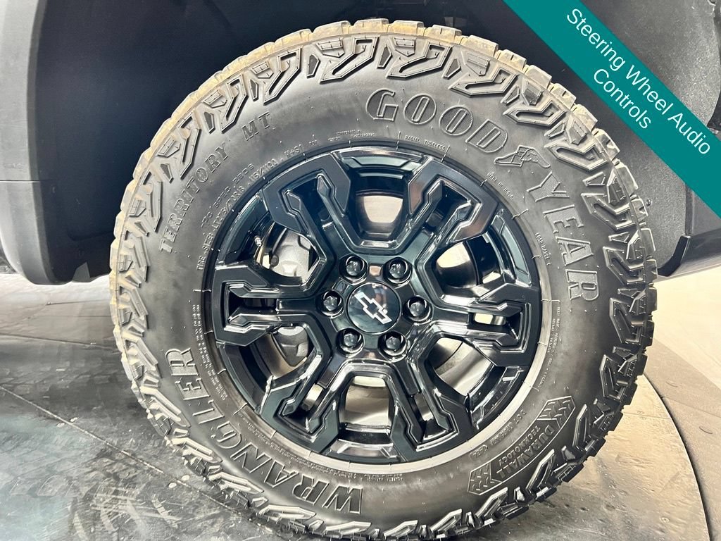 Used 2024 Chevrolet Silverado 1500 ZR2 w/ Technology Package AWD/4WD image 10