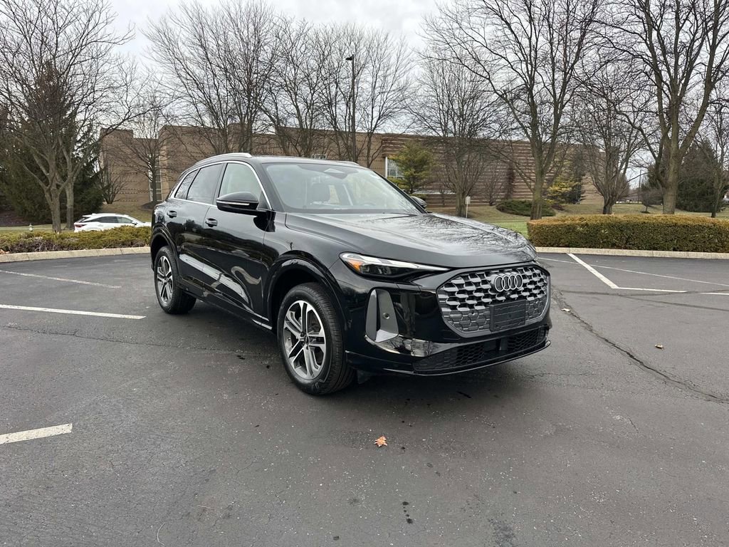 New 2025 Audi Q5 Premium