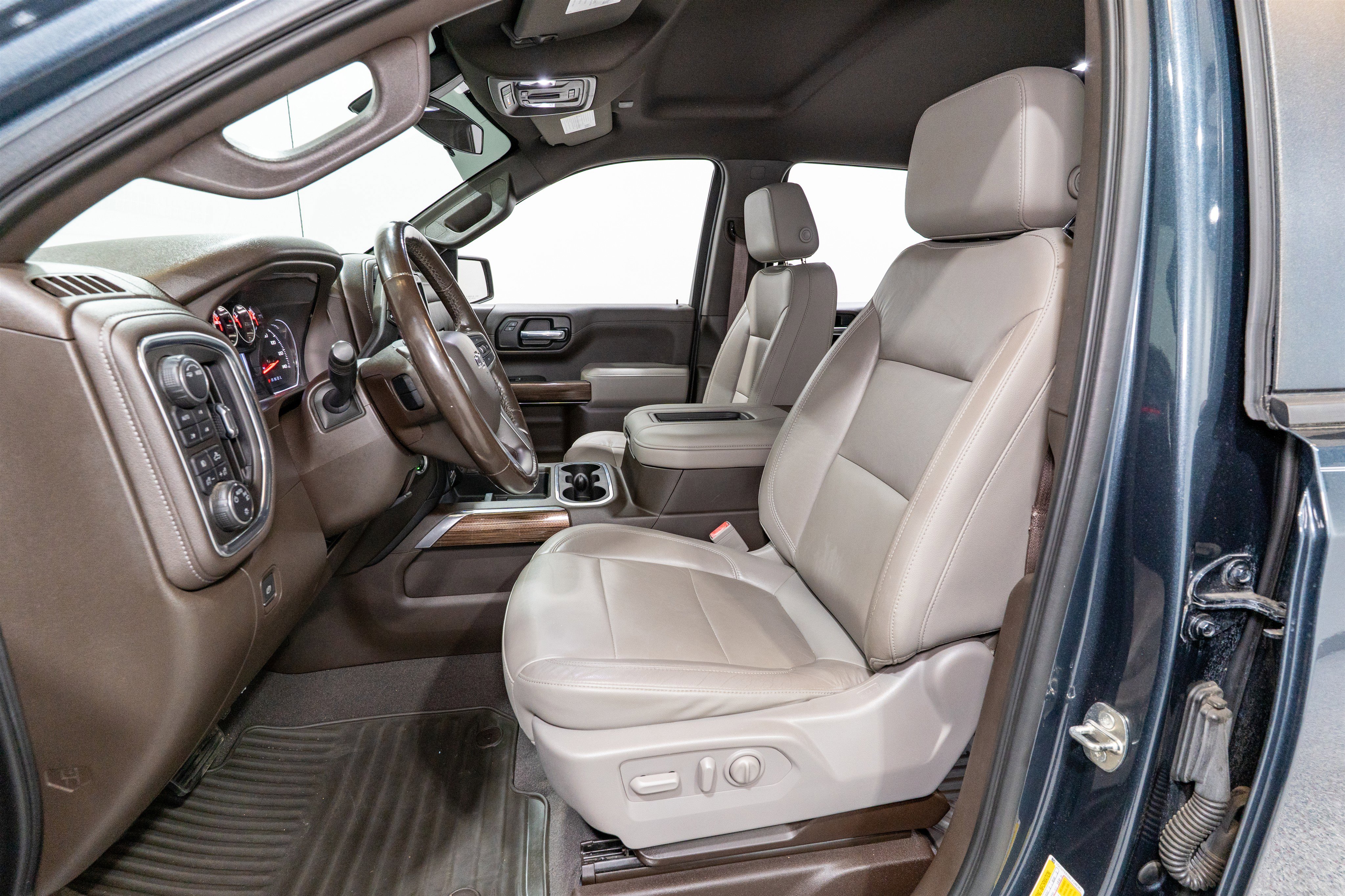 Used 2020 Chevrolet Silverado 1500 RST w/ All-Star Edition image 14