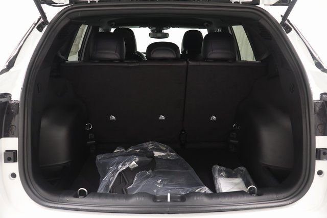 New 2026 Jeep Compass Latitude AWD/4WD image 19