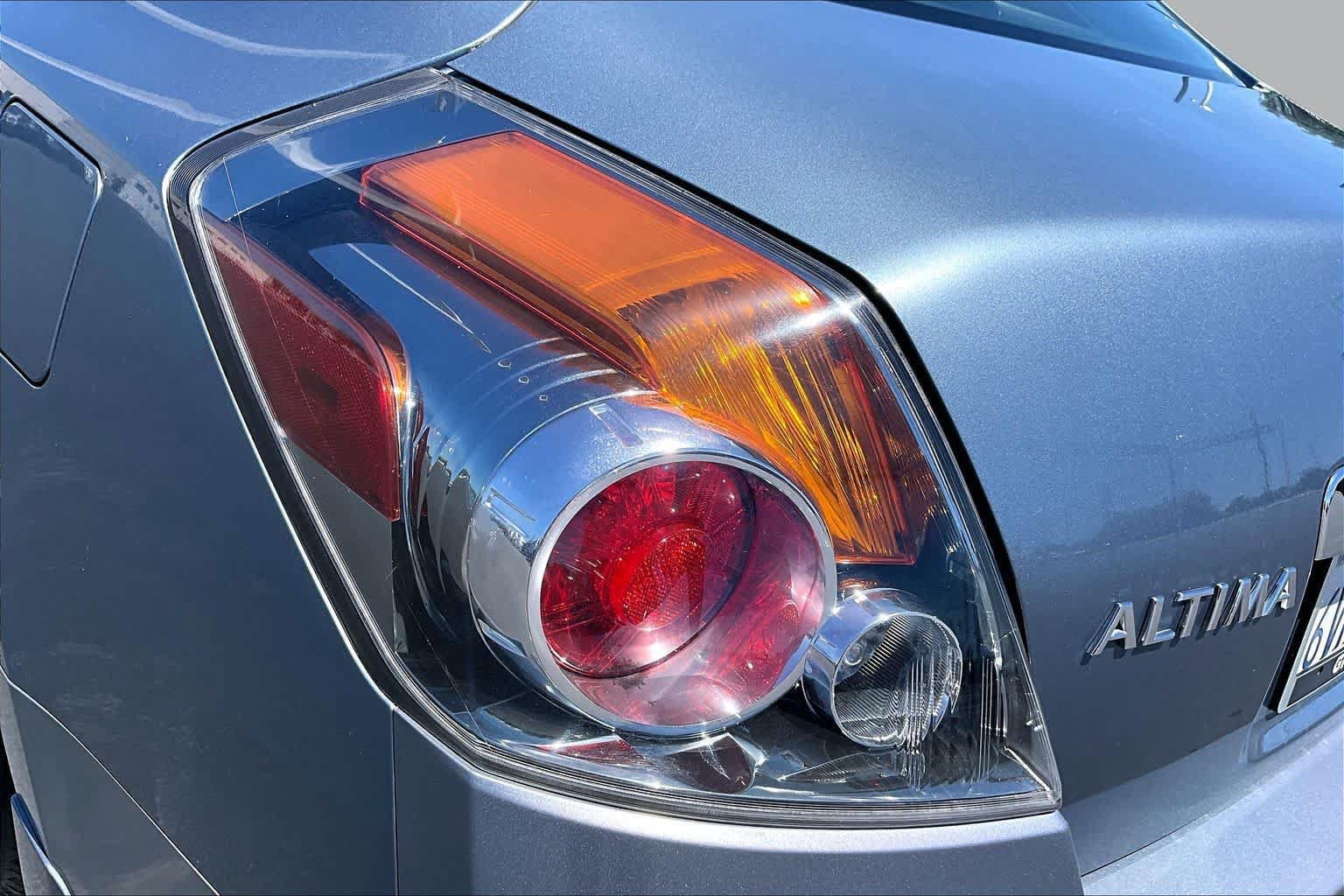 Used 2012 Nissan Altima 2.5 S FWD image 27
