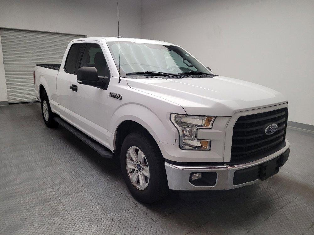 Used 2015 Ford F150 XLT w/ Equipment Group 301A Mid RWD image 13