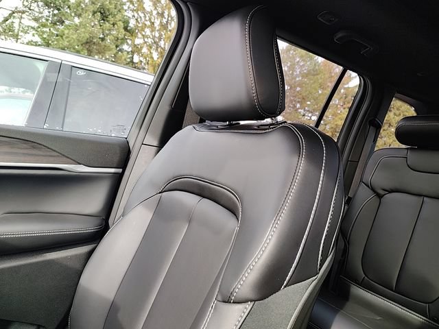 New 2026 Jeep Grand Cherokee Limited w/ Limited Altitude Package AWD/4WD image 23