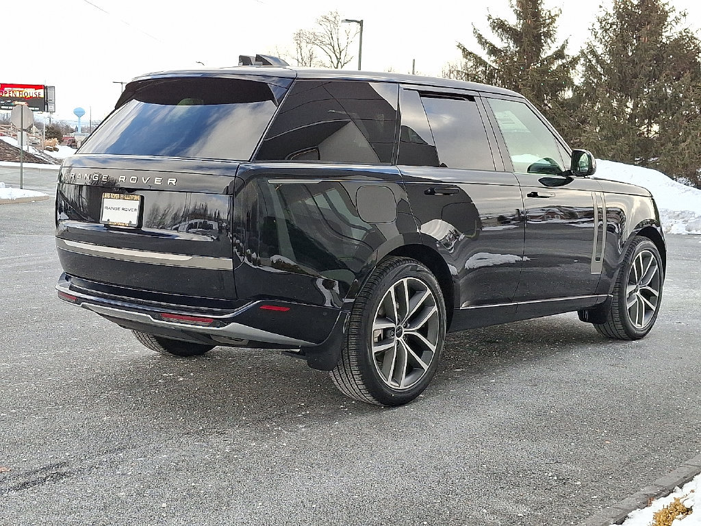 New 2026 Land Rover Range Rover SE AWD/4WD image 3