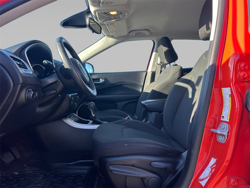 Certified 2018 Jeep Compass Sport w/ Tech Group image 11