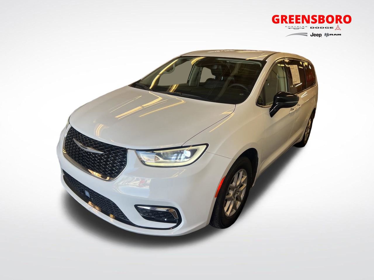 Used 2024 Chrysler Pacifica Touring-L FWD 360° Tour