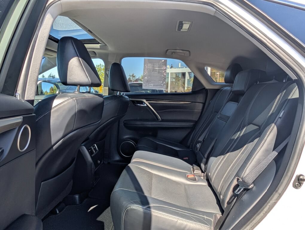 Used 2017 Lexus RX 450h AWD w/ Cold Weather Package image 27
