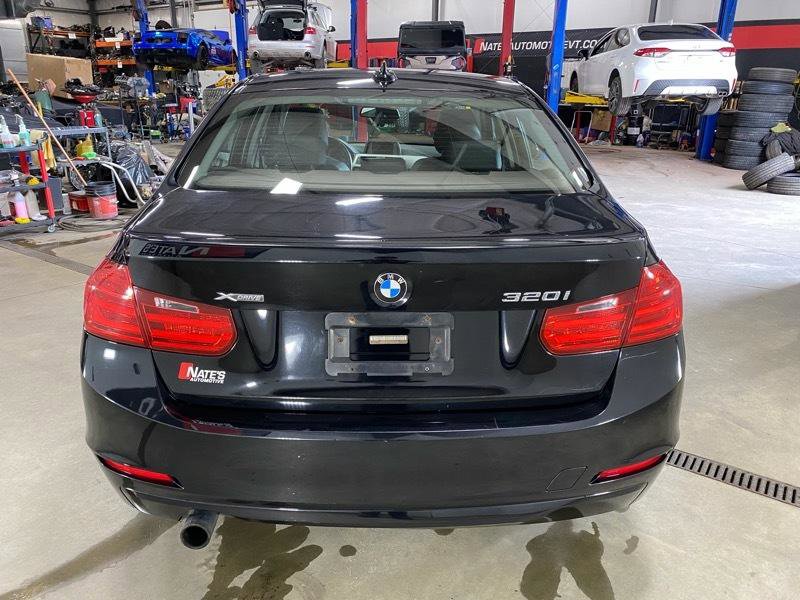 Used 2015 BMW 320i xDrive Sedan AWD/4WD image 8
