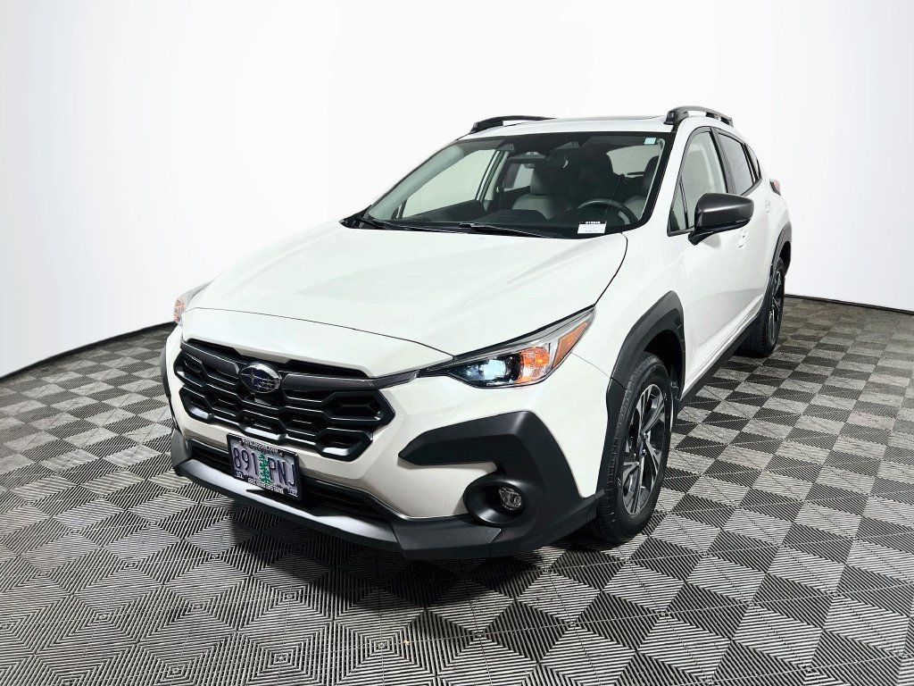 Used 2024 Subaru Crosstrek 2.0i Premium AWD/4WD image 3