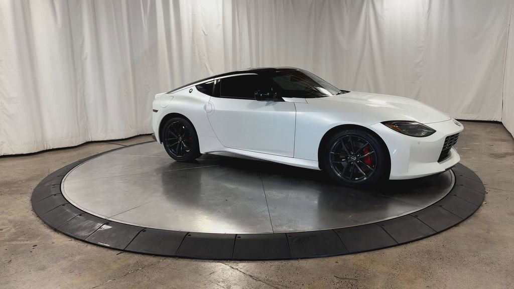 Used 2024 Nissan Z Performance w/ Floor Mat Package image 3