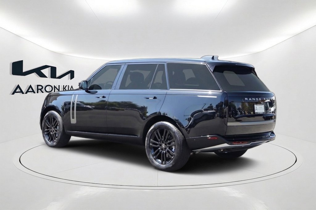 Used 2025 Land Rover Range Rover Long Wheelbase SE AWD/4WD image 7