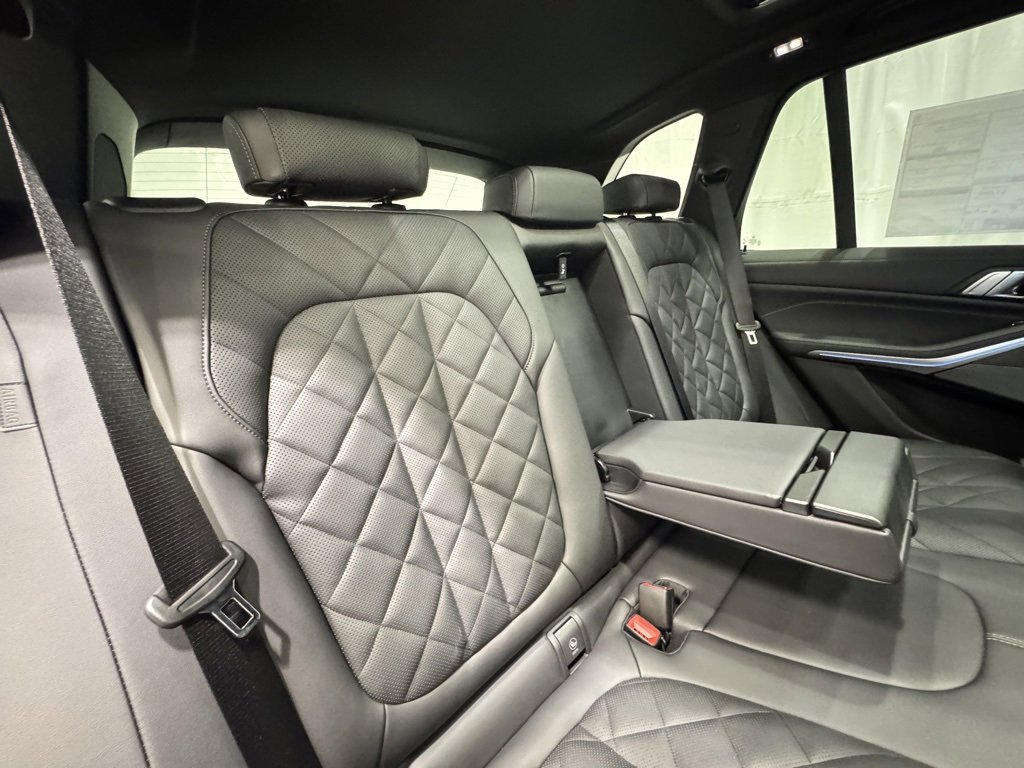 Used 2026 BMW X5 xDrive50e w/ Climate Comfort Package image 22