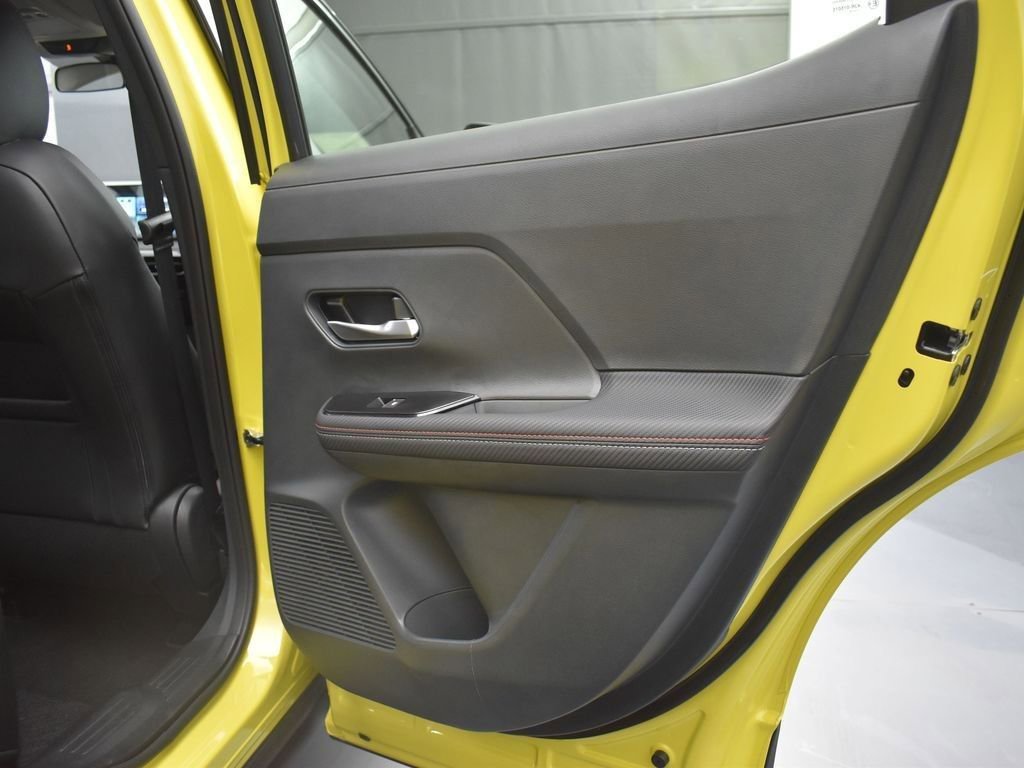 New 2025 Nissan Kicks SR AWD/4WD image 21