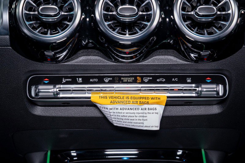 New 2025 Mercedes-Benz EQB 300 4MATIC image 20