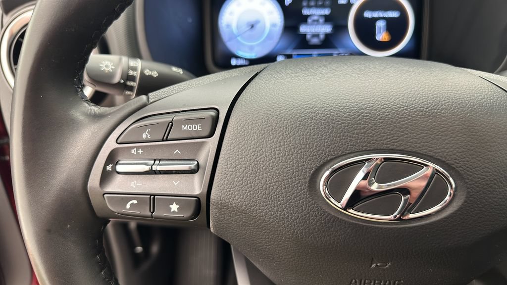 Used 2023 Hyundai Kona Limited w/ Cargo Package AWD/4WD image 18