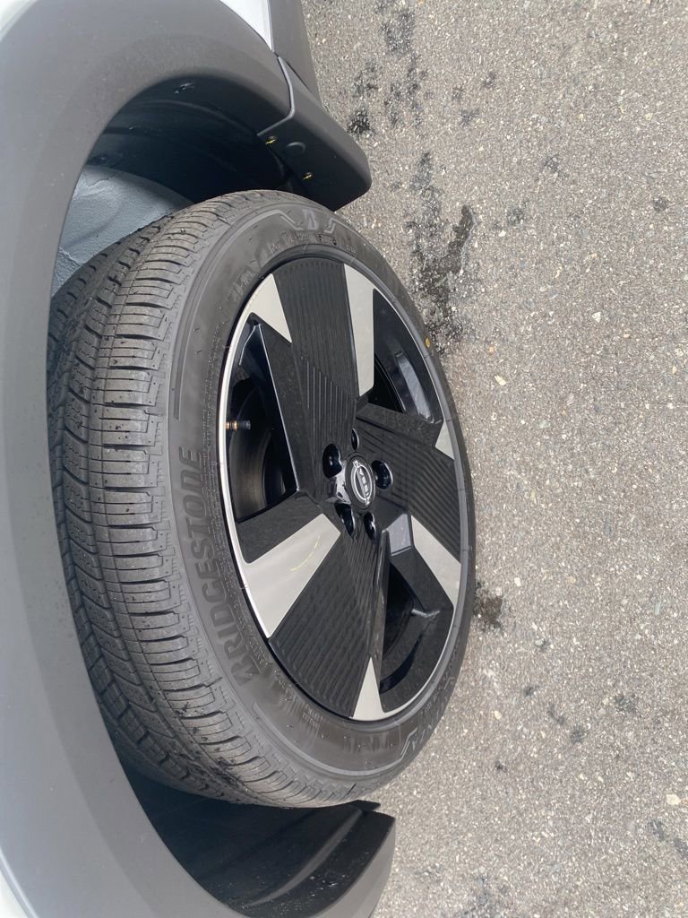 New 2026 Nissan Kicks SR w/ SR Premium Package FWD image 9